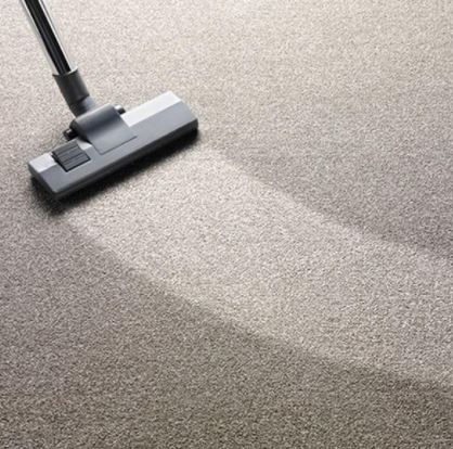 Empresa de limpeza de carpete a seco